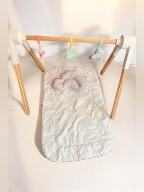Neutral Baby Play Mat with Hanging Toy Bar